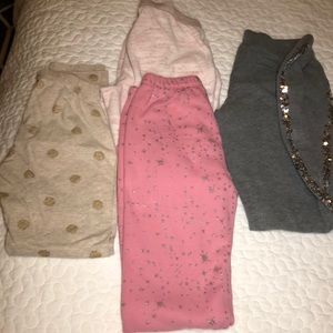 Bundle of 4 leggings for girls